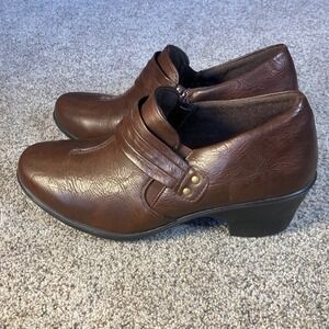 Easy Street Comfort Wave Brown Ankle Bootie Side Zip Block Heel Womens 8.5 M EUC